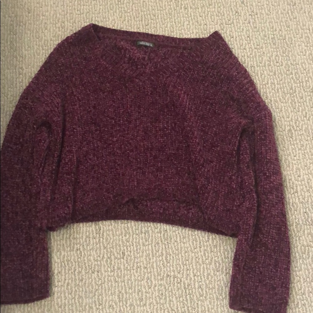 Maroon cropped long sleeve